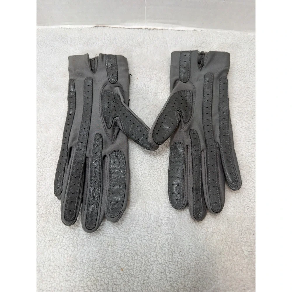Isotoner by Aris Gloves Womens One Size Gray Chevron Perforated Vintage Stretch